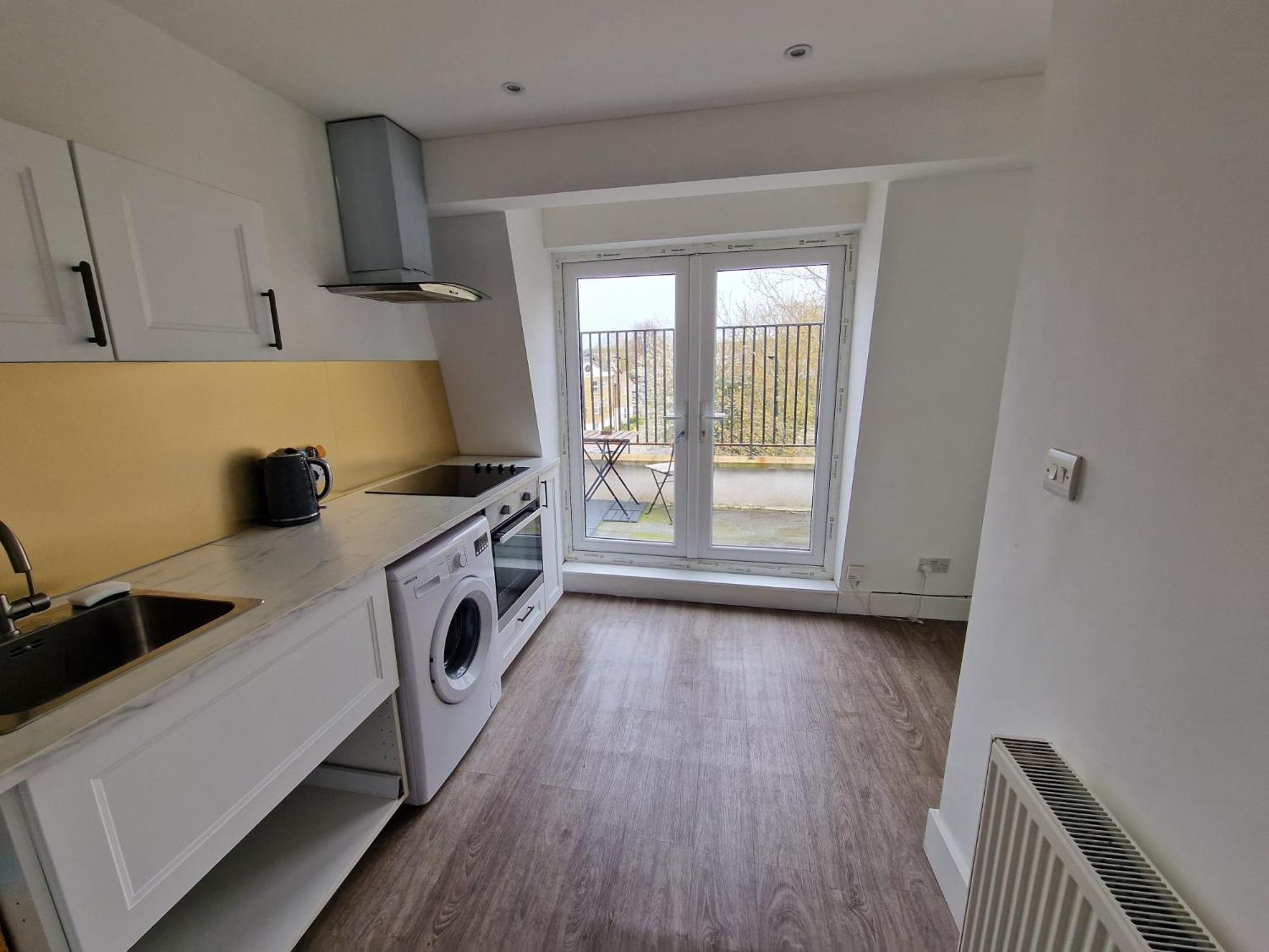Impeccable 1-bed In Apartment *